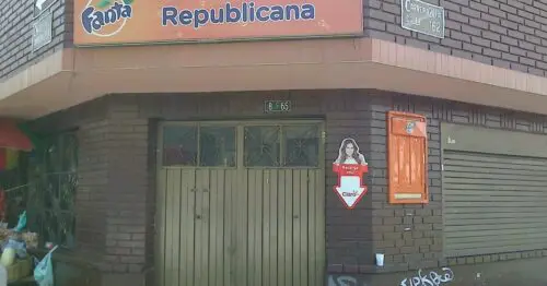 CIGARRERIA REPUBLICANA BOGOTÁ CIGARRERIA REPUBLICANA BOGOTÁ